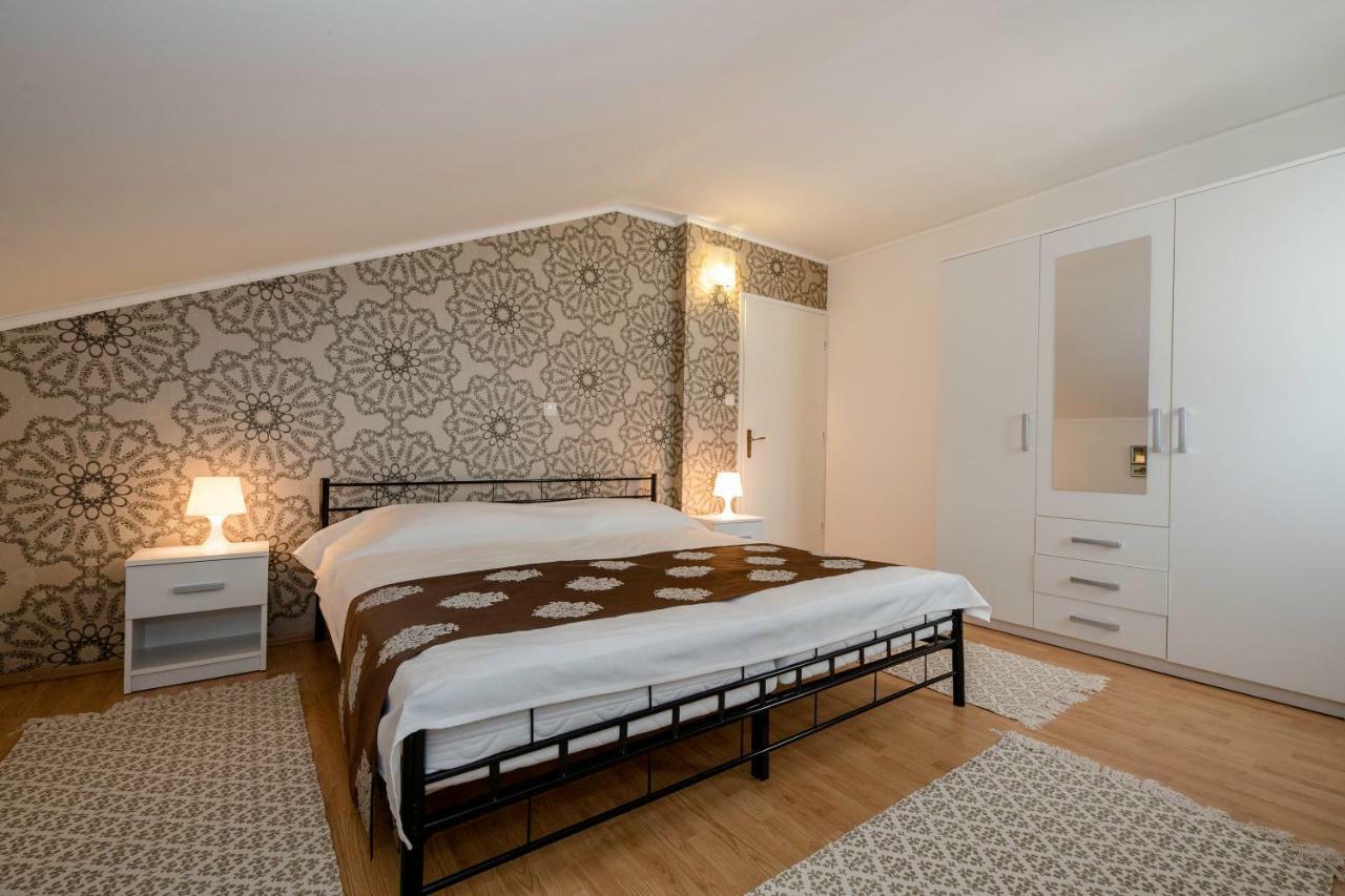Apartamento Godinic